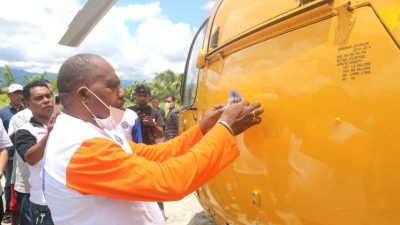 Helikopter DMC Jawab Transportasi Wilayah Terpencil di Papua Barat